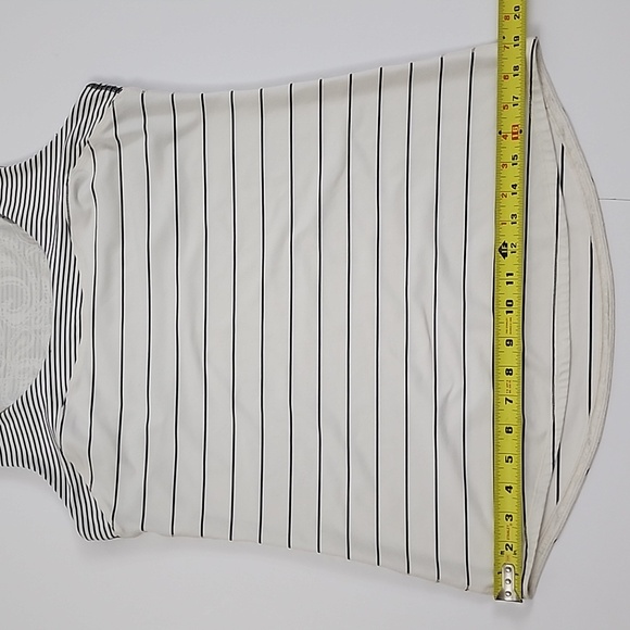 Lululemon Women's Racerback White Black Pin Striped Tank Top Stretch Size 6/8 - Picture 11 of 12
